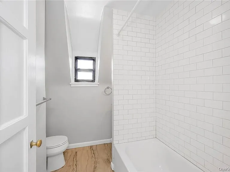 64 Kensington Rd #3B — Photo 11