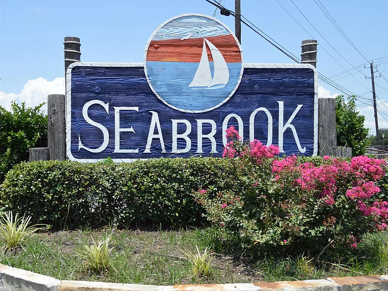 2833 Seaside Dr — Photo 11
