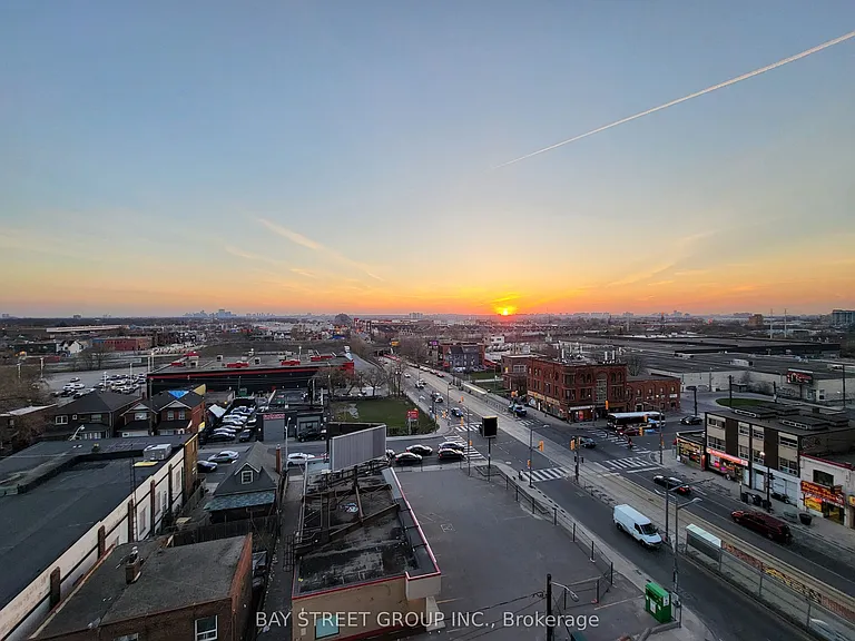 1787 Saint Clair Ave W #807 — Photo 18