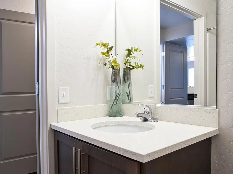 2x2 Main Bath