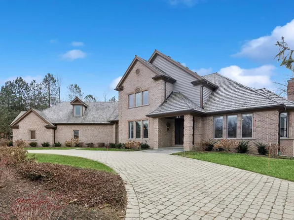 4781 Wellington Dr, Long Grove, IL 60047