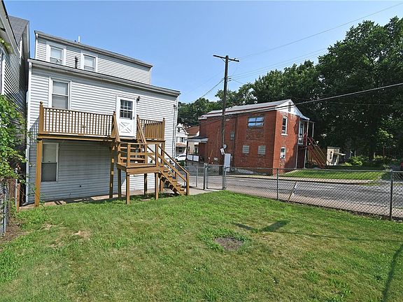 4th image of 611 Lorenz Ave