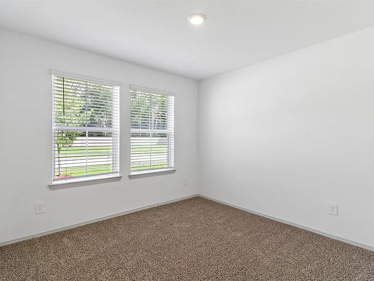6685 Riplee St — Photo 19