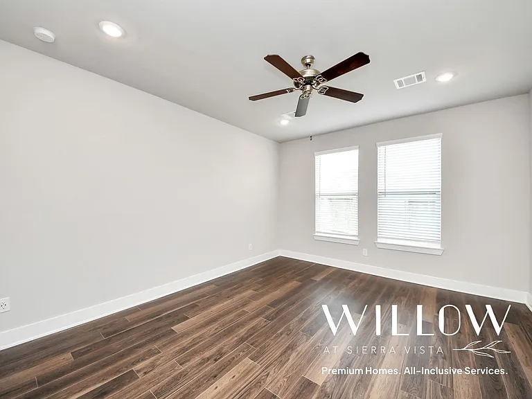 10518 Moon Valley Ln — Photo 28