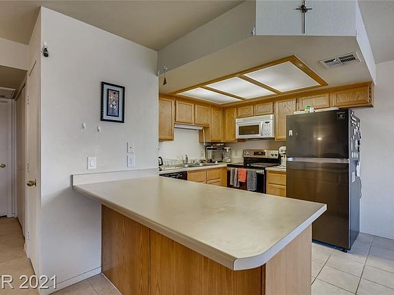 4th image of 7600 Cromberg Ave Unit 202