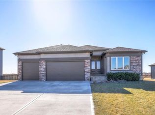 27805 E 134th St, Lake Lotawana, MO 64086