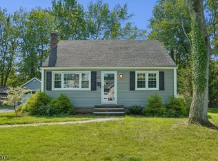 18 Columbia Ave, Berkeley Heights, NJ 07922