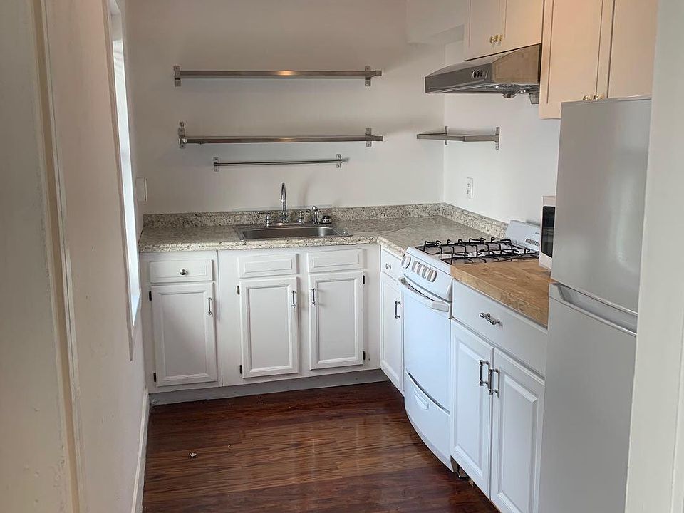 1st image of 231 Wickenden St #2
