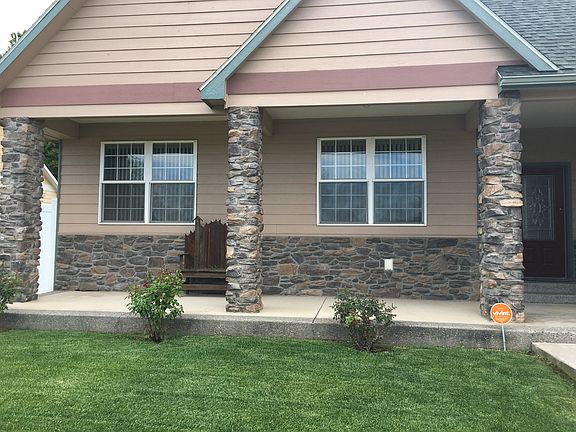 Front Porch - Moss Rock 