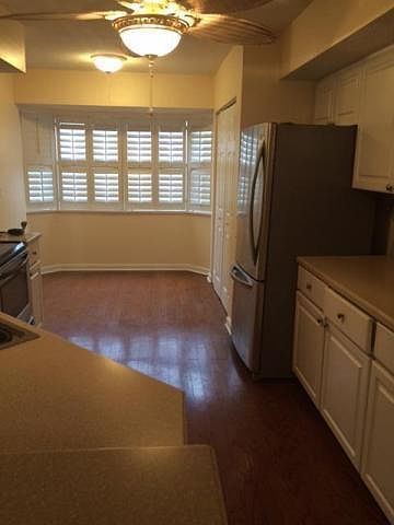 kitchen and breaksfast area