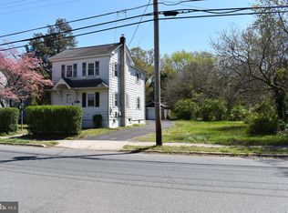 10 Grove St, Glassboro, NJ 08028