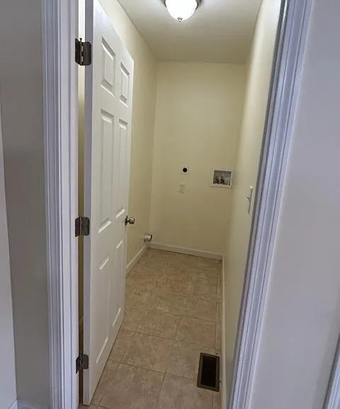 94 Canterbury St #1 — Photo 8