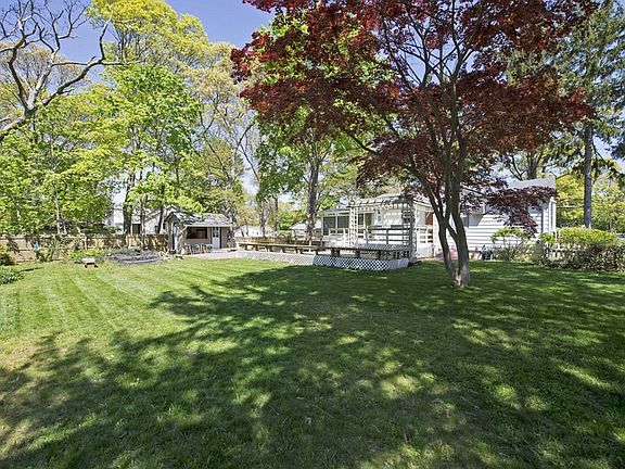 2nd image of 62 Parkway Blvd
