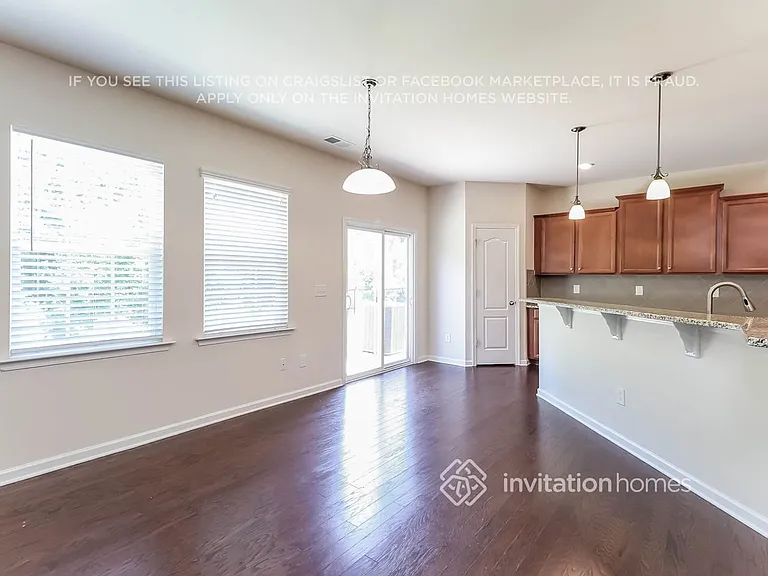 141 Lassen Ln — Photo 7