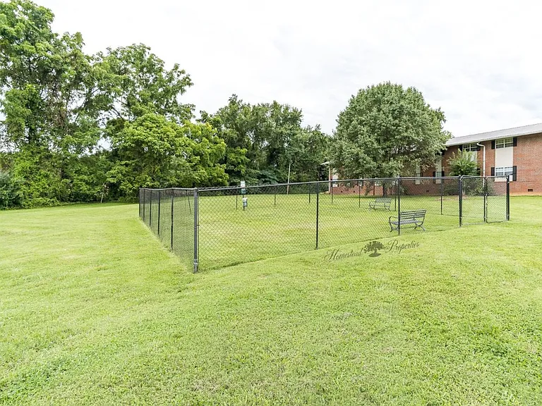 1500 Seminole Dr — Photo 23