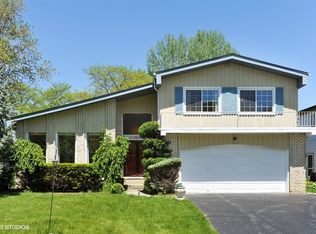 1607 Friar Tuck Ave, Highland Park, IL