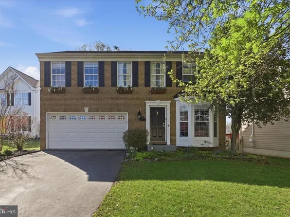 816 Bellview Ct NE, Leesburg, VA 20176