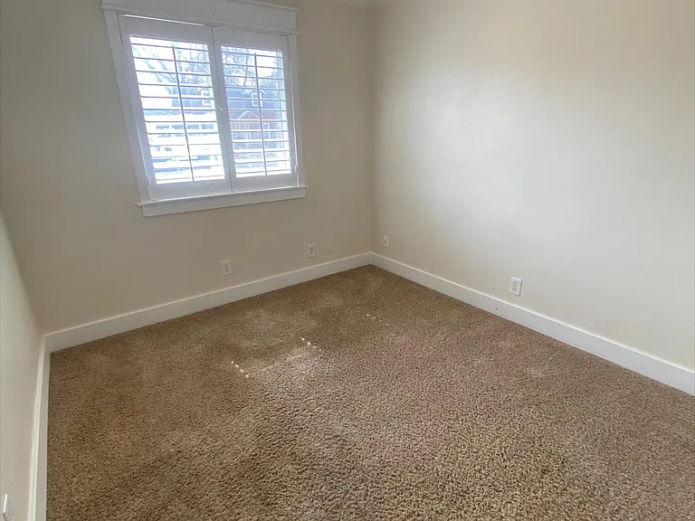 2518 W Madison Ave — Photo 9