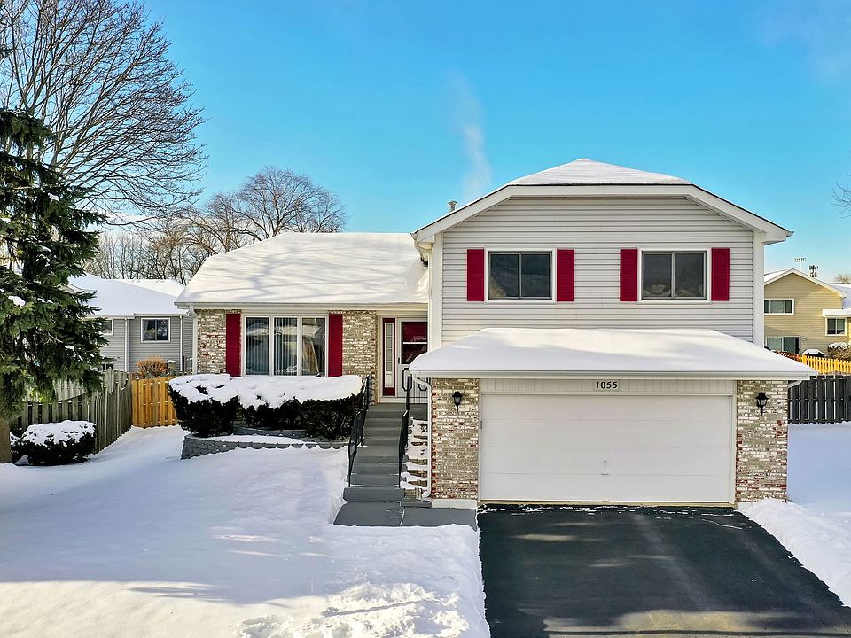 1st image of 1055 E Meadow Lake Dr