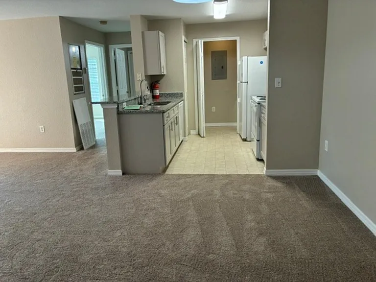 5471 Vineland Rd #7201 — Photo 4