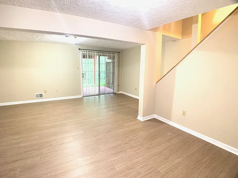 8684 Manahan Dr — Photo 12