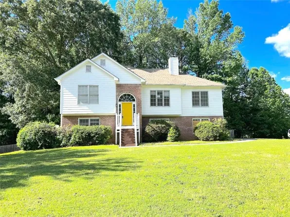 17 Legend Creek Run, Douglasville, GA 30134