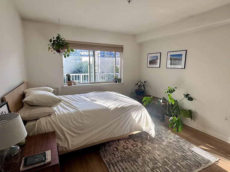 3919 Latona Ave NE #101 — Photo 4