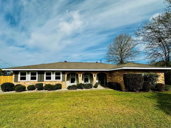 113 Hawkins St, Petal, MS 39465