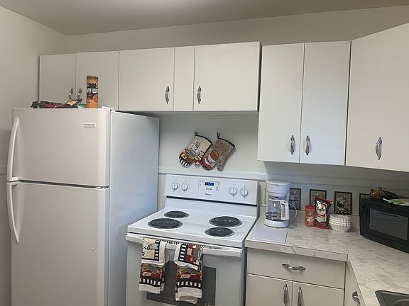 3rd image of 119 Tyler Cres E Unit 3