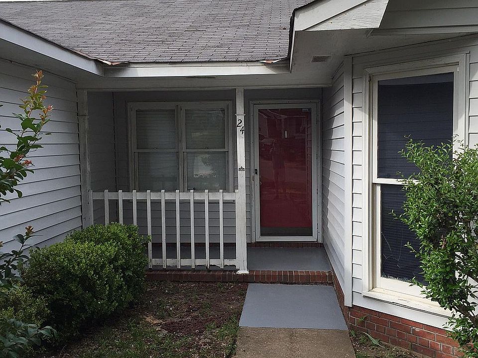 1st image of 24 Lexington Cir