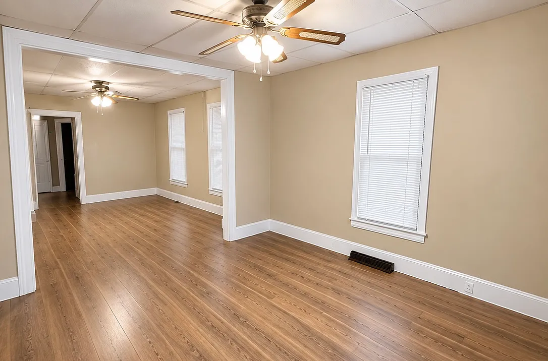 3 bed, 1440 sqft, $2,300 — Photo 2