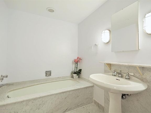 5th image of 150 Bradley Pl APT 202