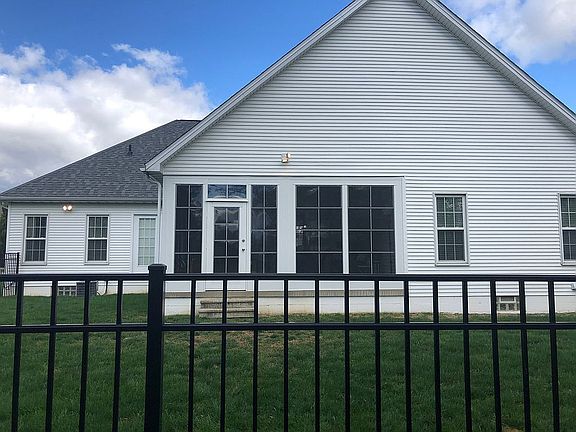 3rd image of 648 Westfield Dr