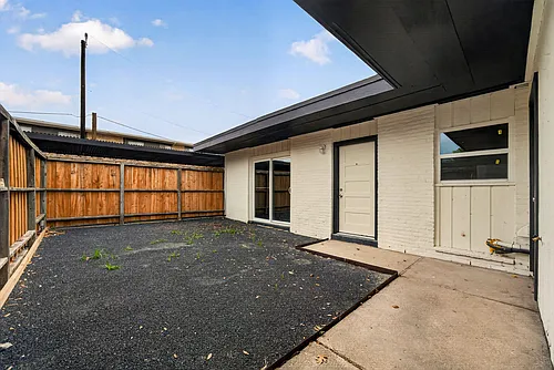600 Gentleman Rd Photo 1