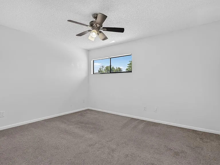 7812 Linkside Dr — Photo 27
