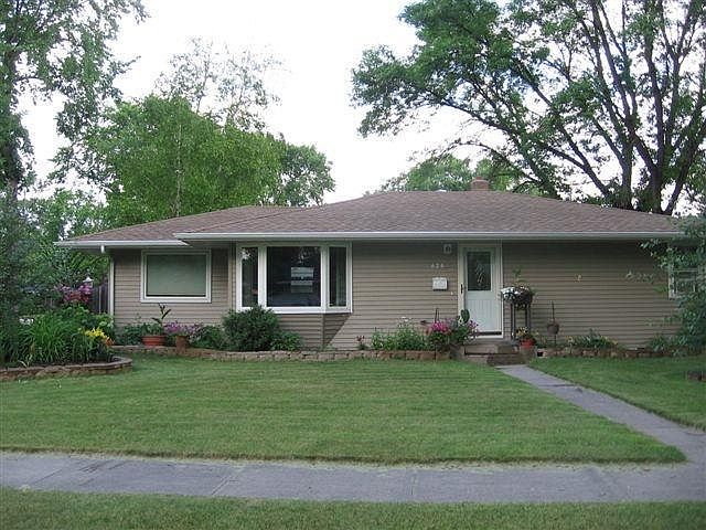 1st image of 624 Campbell Dr