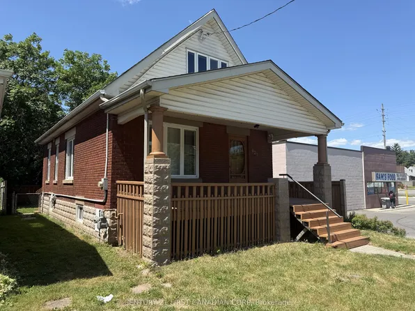 827 Quebec St, London, ON N5Y 1X3