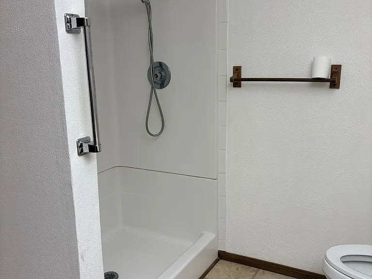 315 Partnership Rd — Photo 12