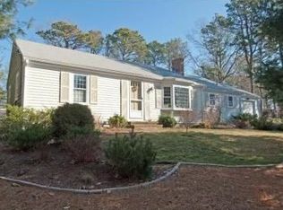 14 Rabbit Run, Yarmouth Port, MA 02675