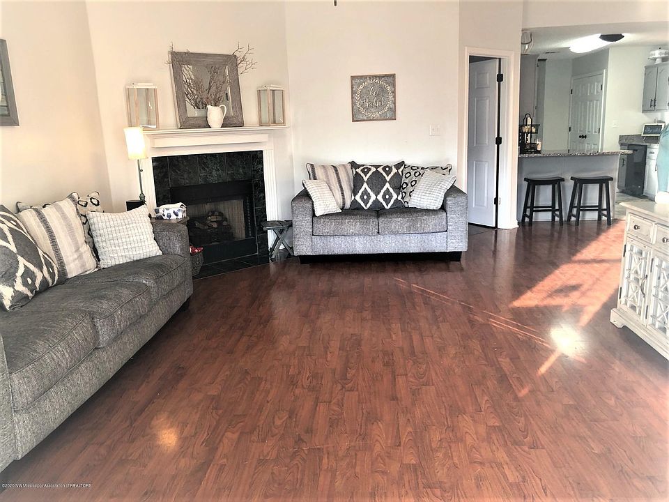 1st image of 5596 Alexandria Ln