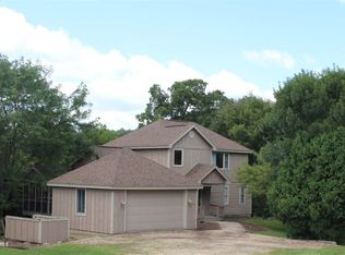 3 Cemetery Ridge Rd, Galena, IL 61036