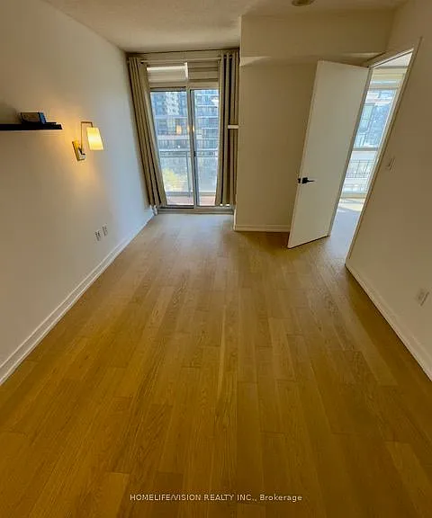 10 Capreol Ct #903 — Photo 15
