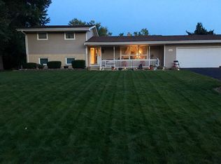 21562 Carriage Dr, South Bend, IN 46614