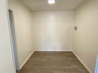 25 Broadmoor Plz #F, Santa Barbara, CA 93105