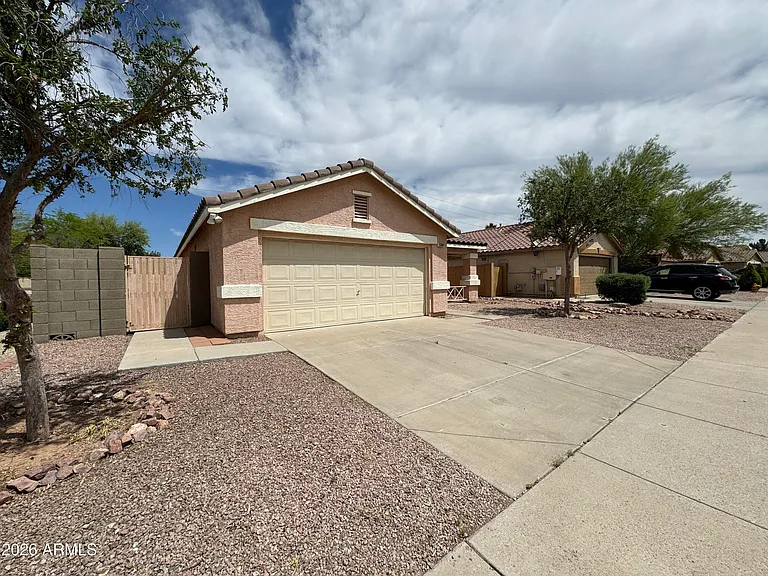 2380 E Derringer Way — Photo 2