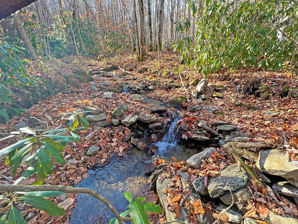 1st image of 104A Sweetwater Ln #104-A