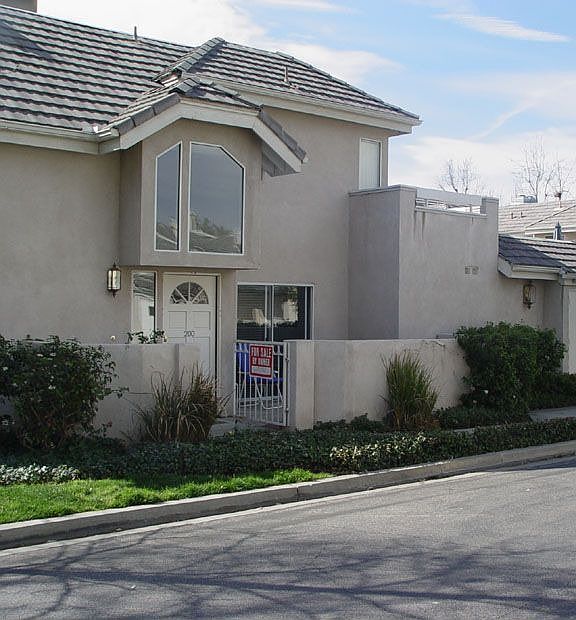JUST REDUCED TOWNHOME