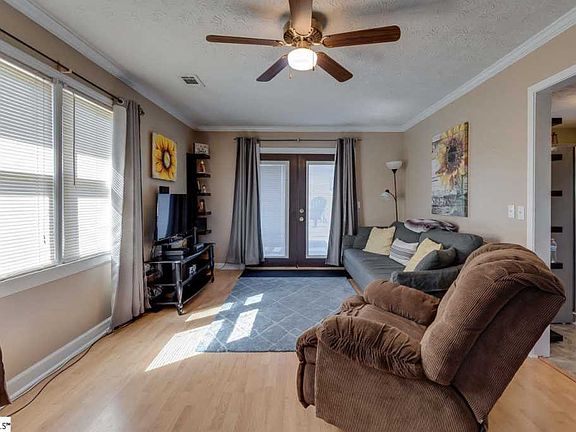 4th image of 506 Agewood Dr