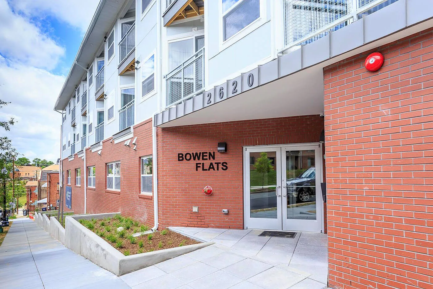 Bowen Flats — Photo 2