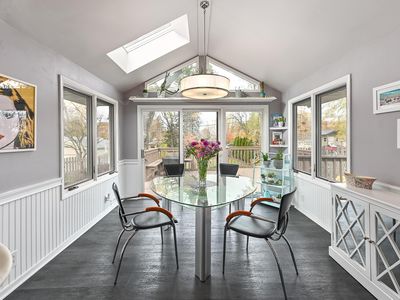3829 N 101st St, Wauwatosa, WI, 53222